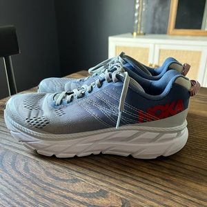 Hoka One Clifton